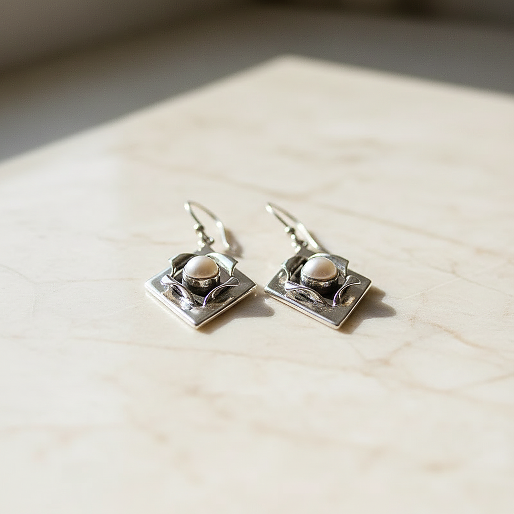 Zaria Pearl Earrings