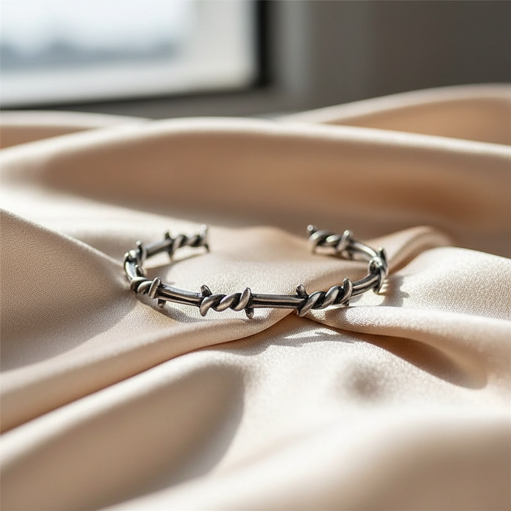 Ines Silver Bangle