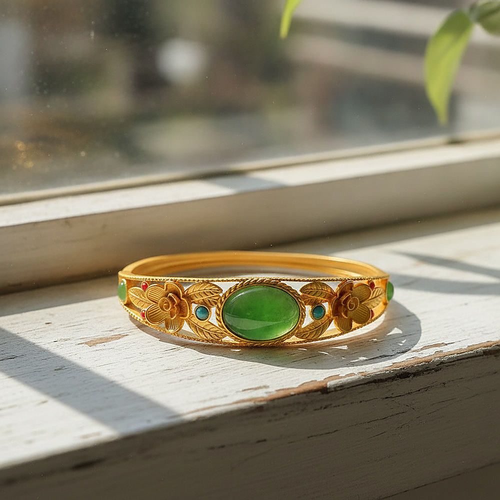 Rhea Emerald Bangle