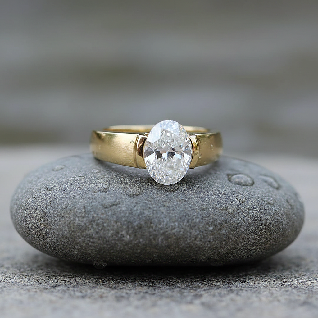 Bela Zirconia Ring
