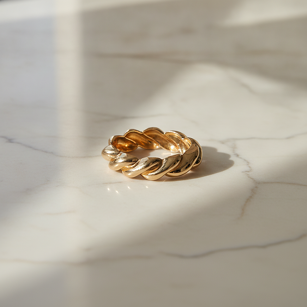 Quilla Gold Bracelet