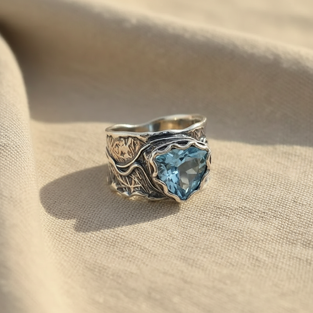 Faye Crystal Ring