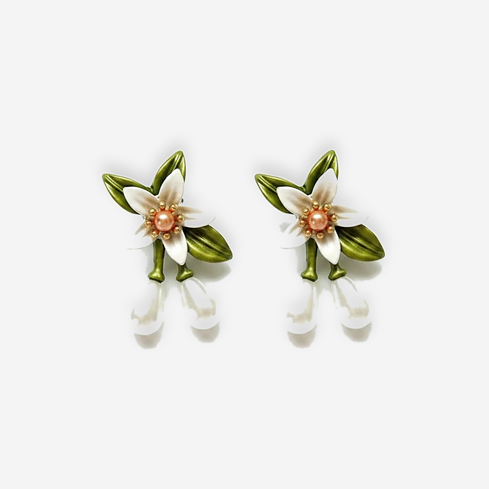 Liviana Pearl Earrings