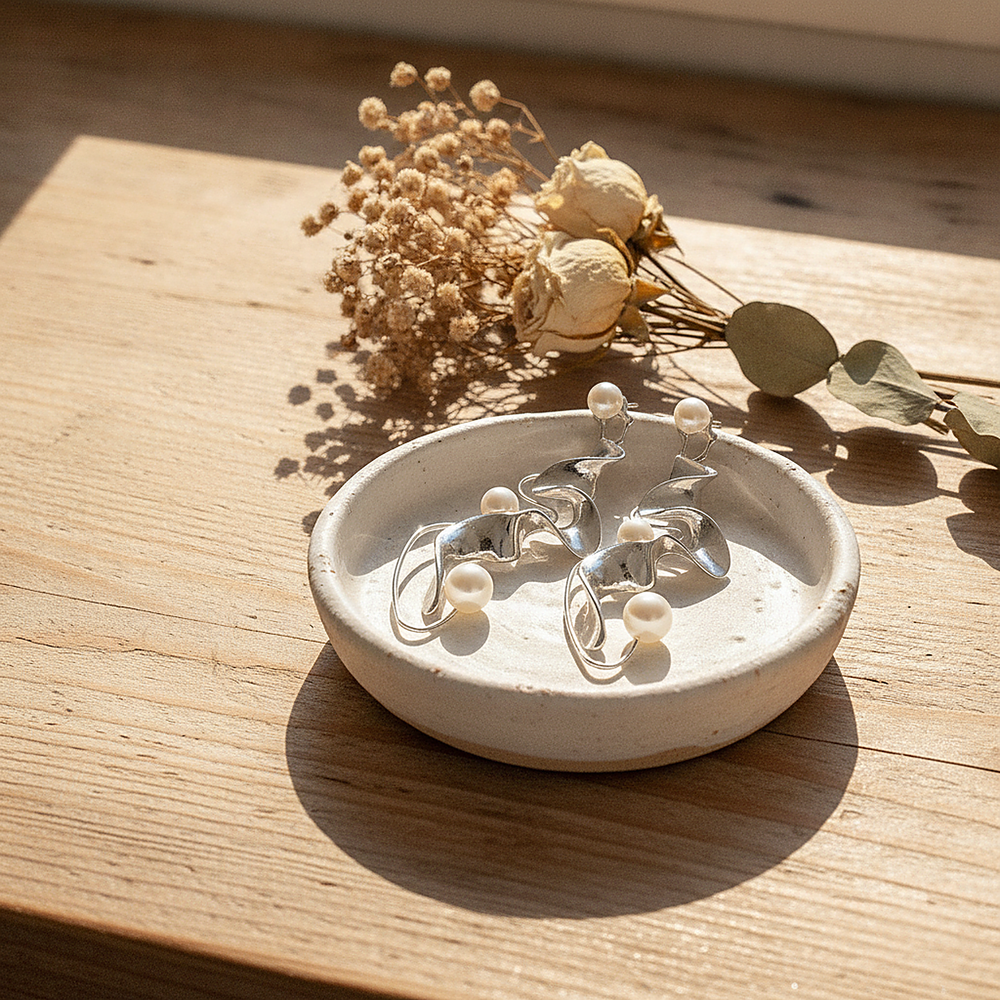 Vesper Pearl Earrings