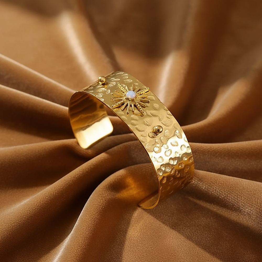 Isolde Gold Cuff