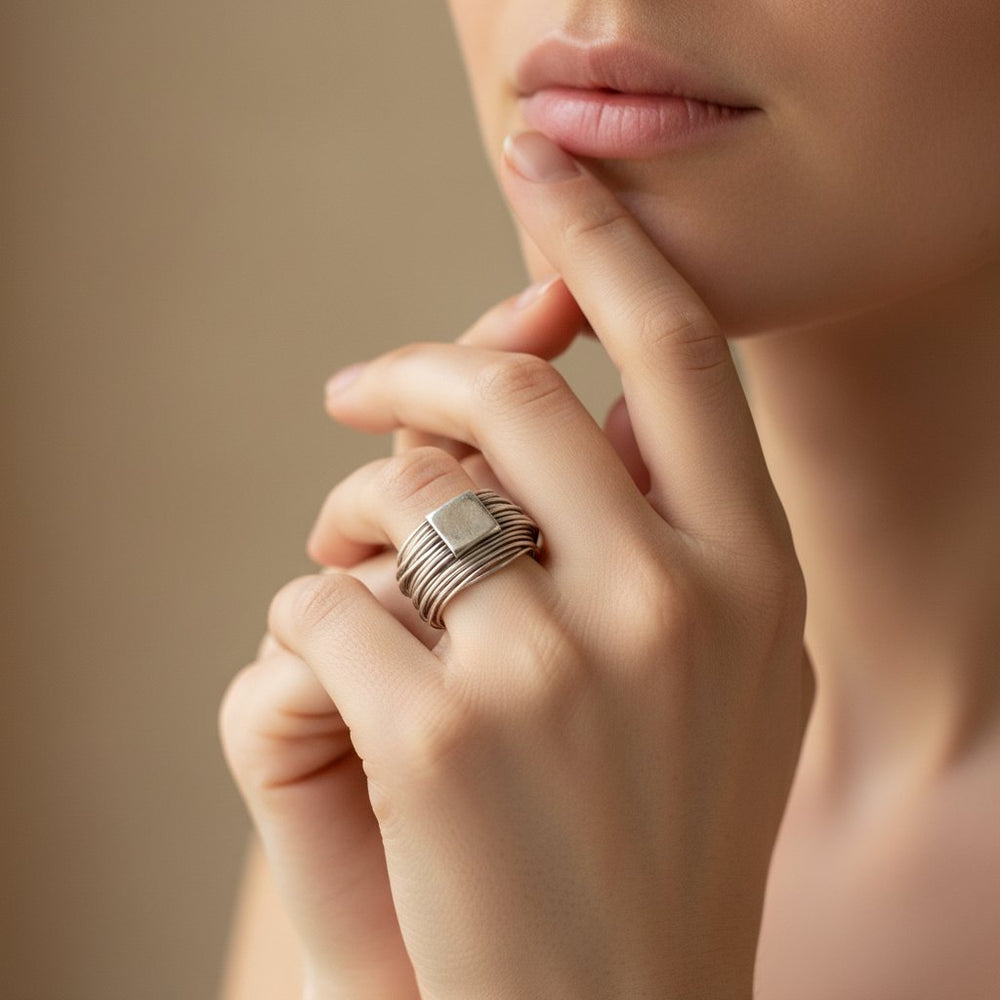 Eowyn Minimalist Ring