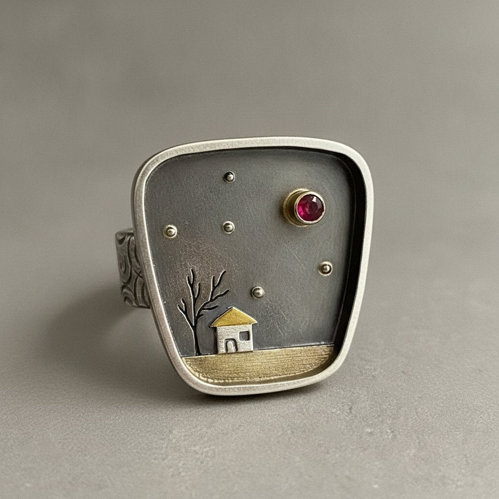 Une Vintage Ring