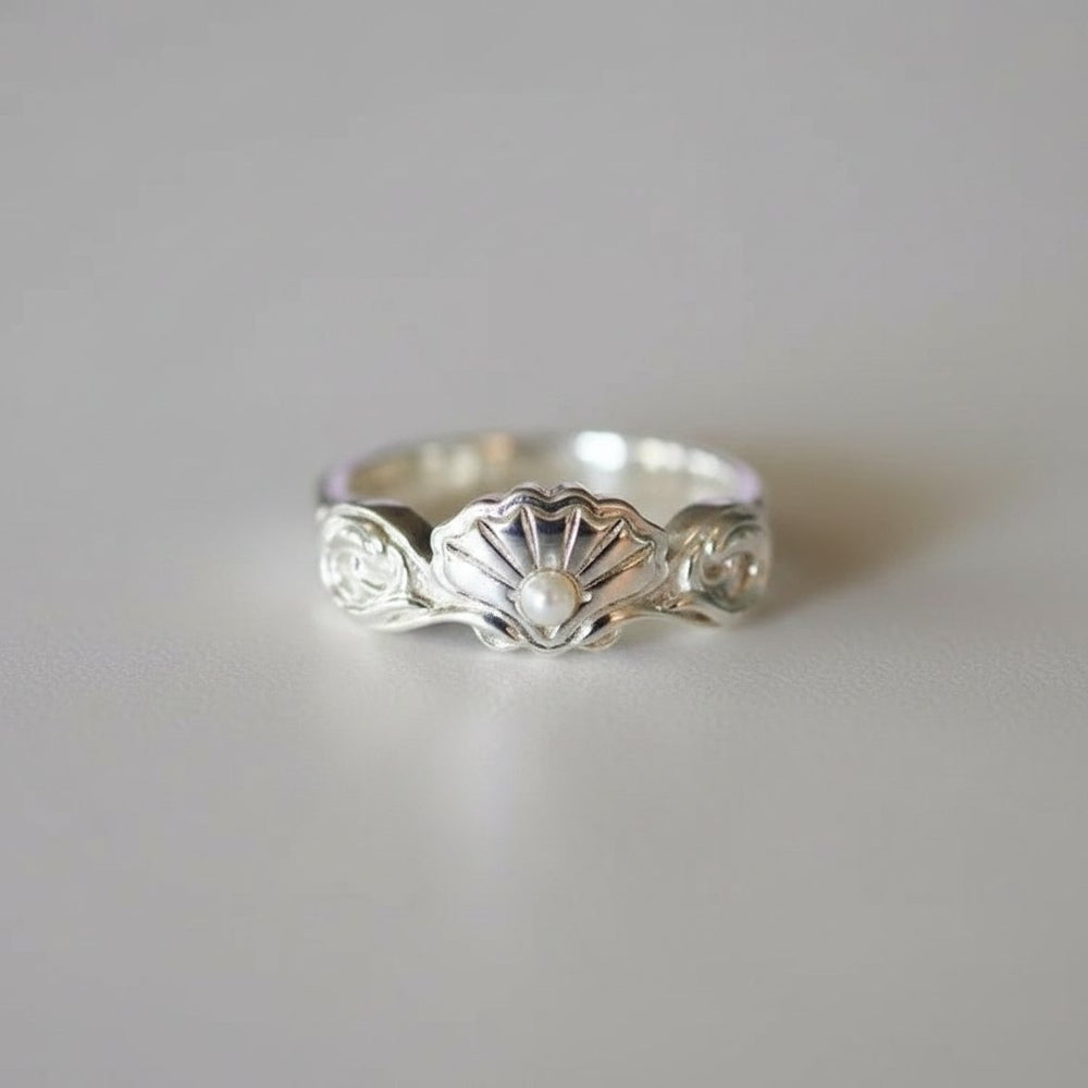 Sidonie Pearl Ring