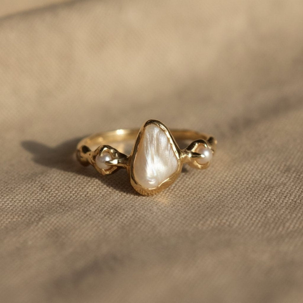 Lucienne Ring