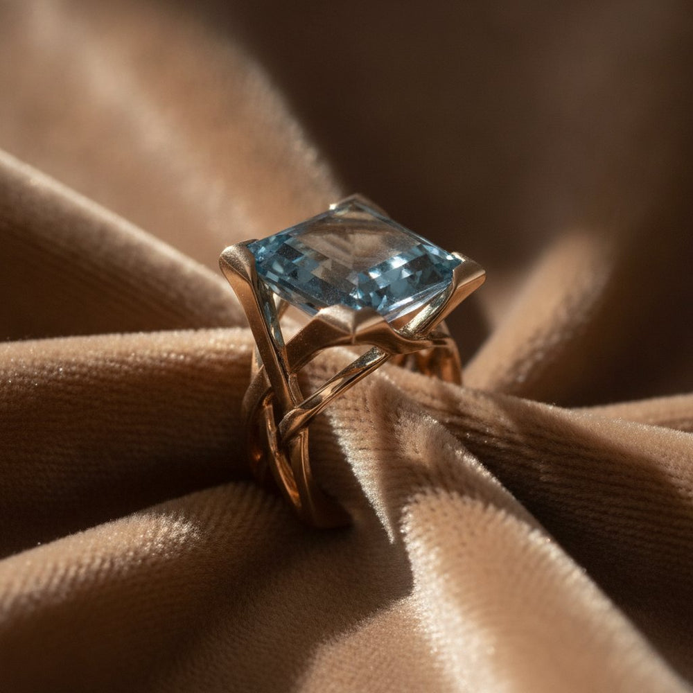 Fiora Zirconia Ring