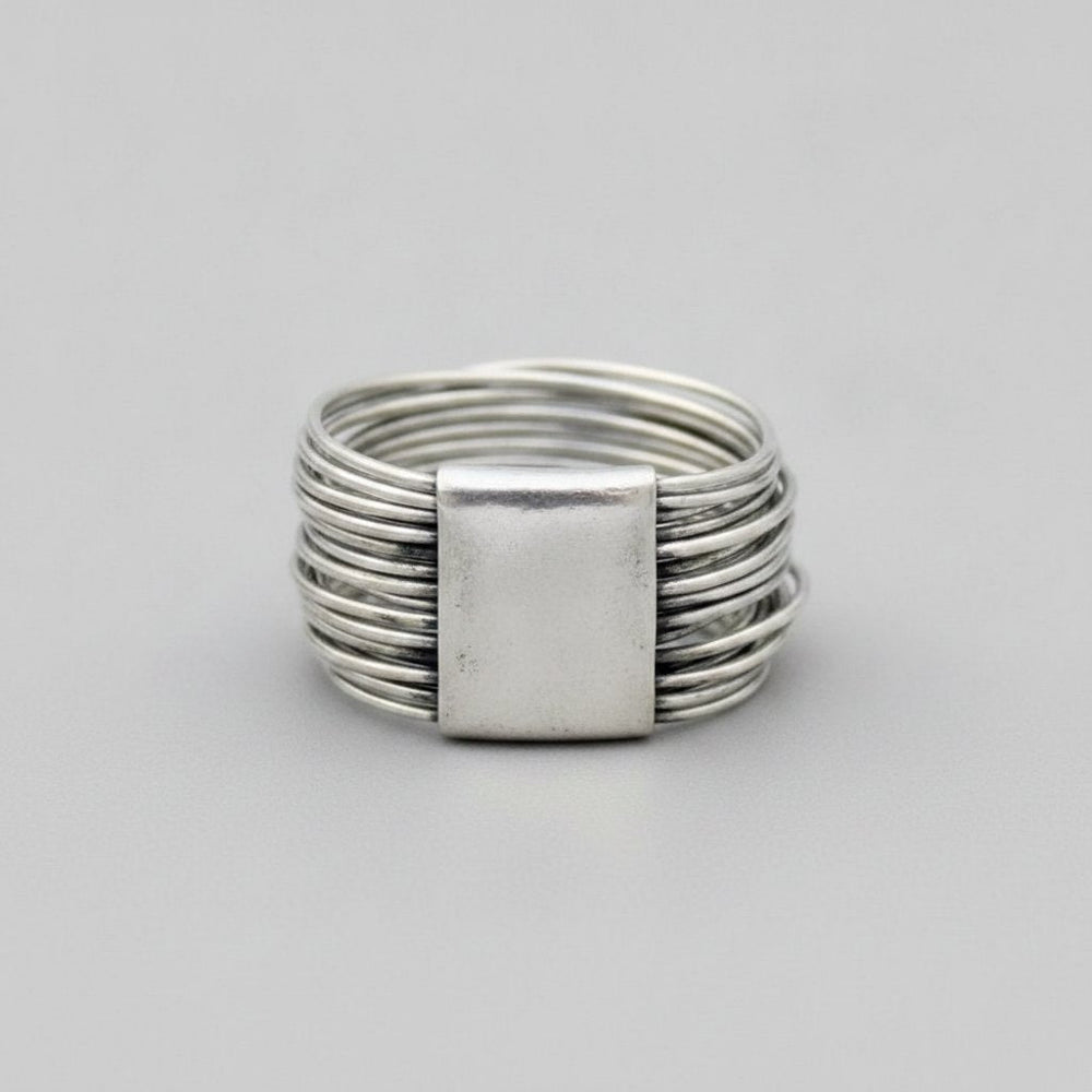 Fiora Silver Ring