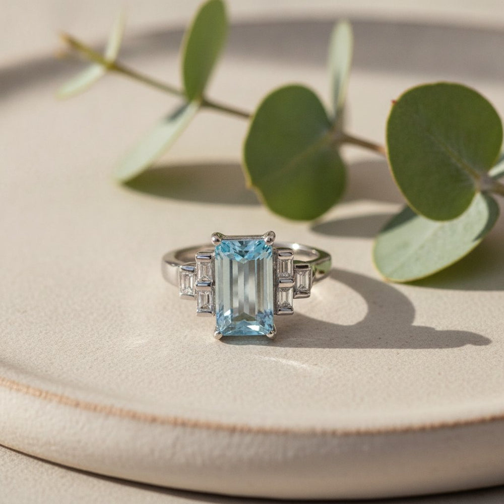 Hespera Zirconia Ring