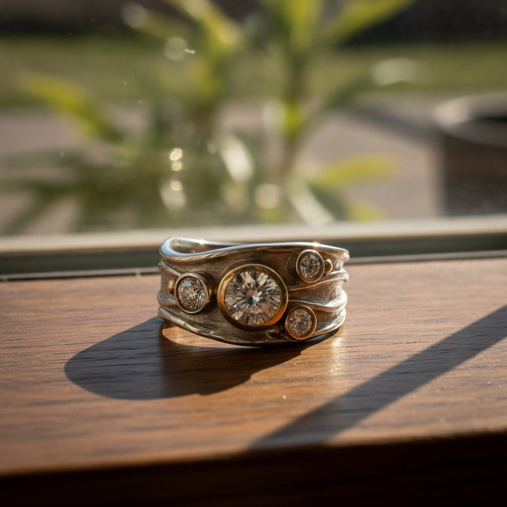 Hespera Zirconia Ring