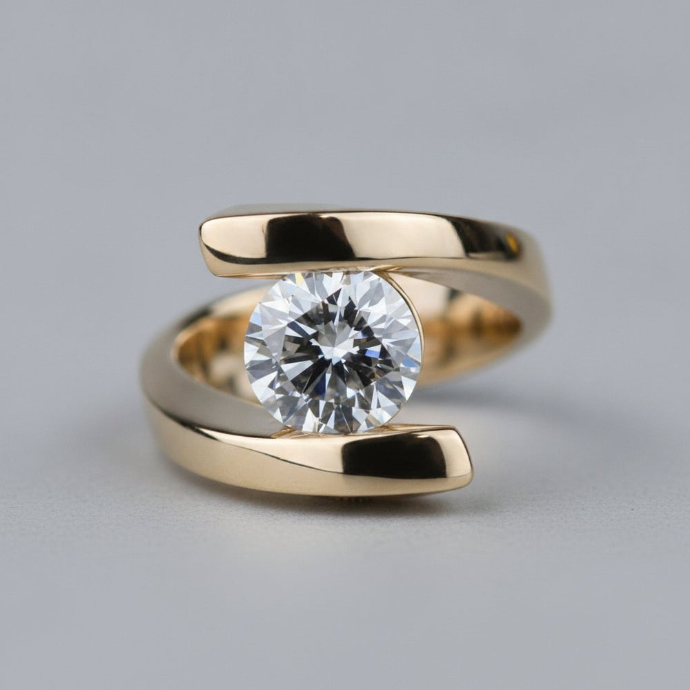 Hespera Zirconia Ring