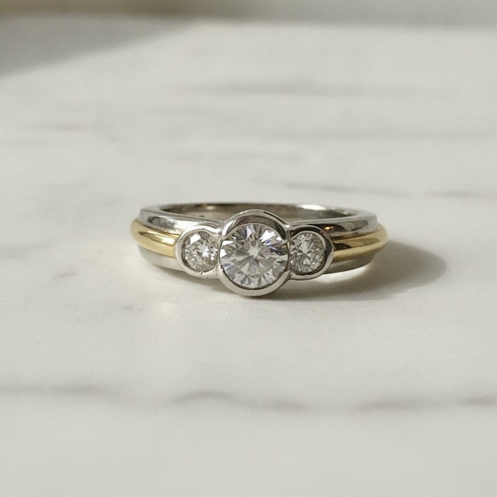 Hespera Gold Ring