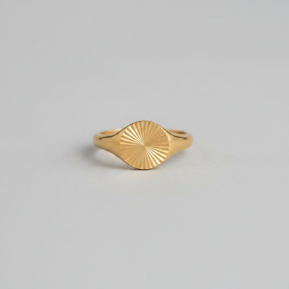 Vesper Gold Ring