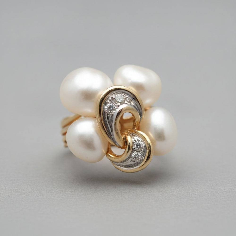 Selene Pearl Ring