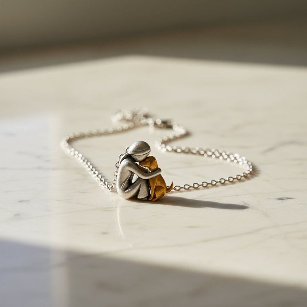 Rhea Pendant Necklace