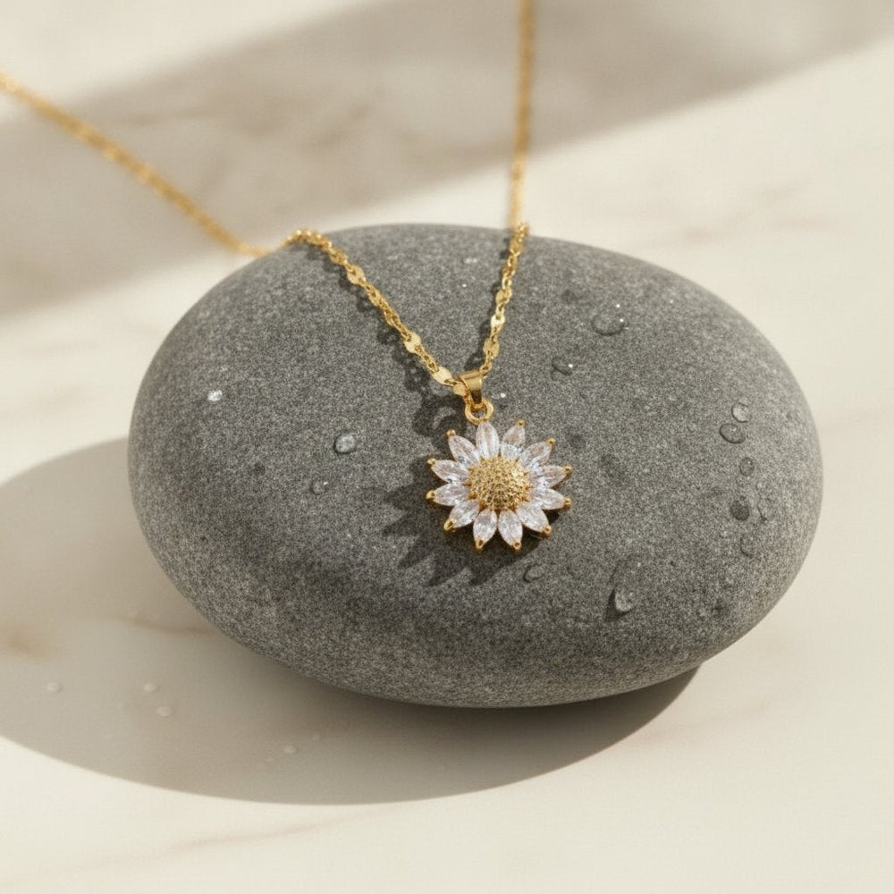 Nerine Crystal Necklace