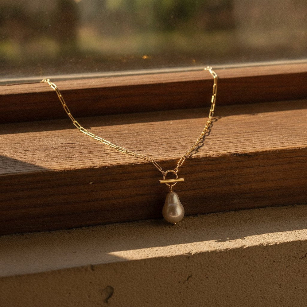 Verena Pearl Necklace