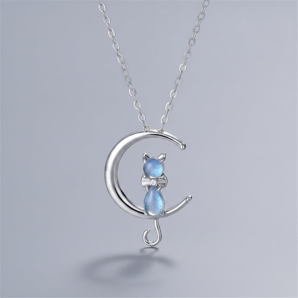 Bela Moonstone Necklace