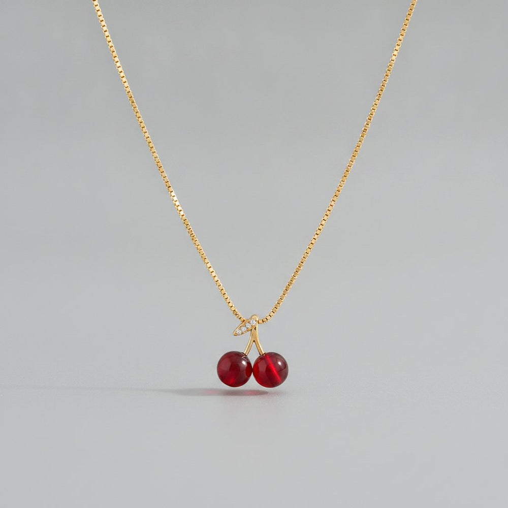 Sidonie Pendant Necklace