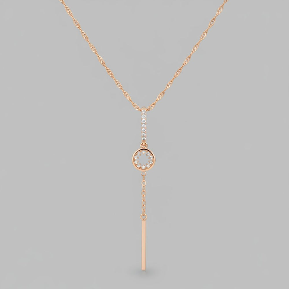 Une Crystal Pendant Necklace
