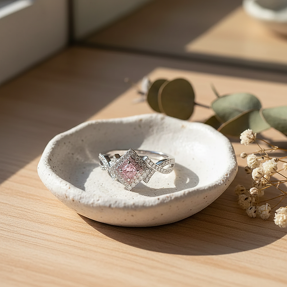 Ninon Crystal Ring
