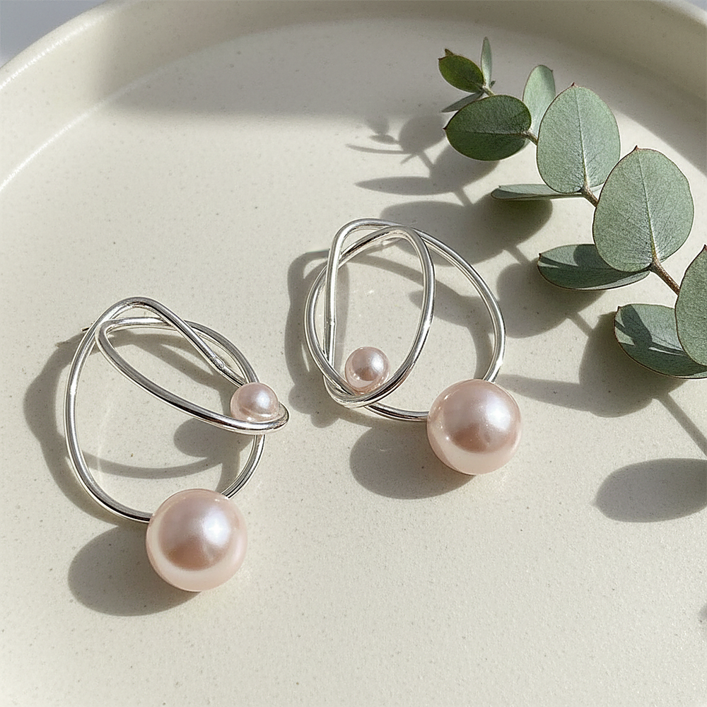 Clemence Pearl Earrings