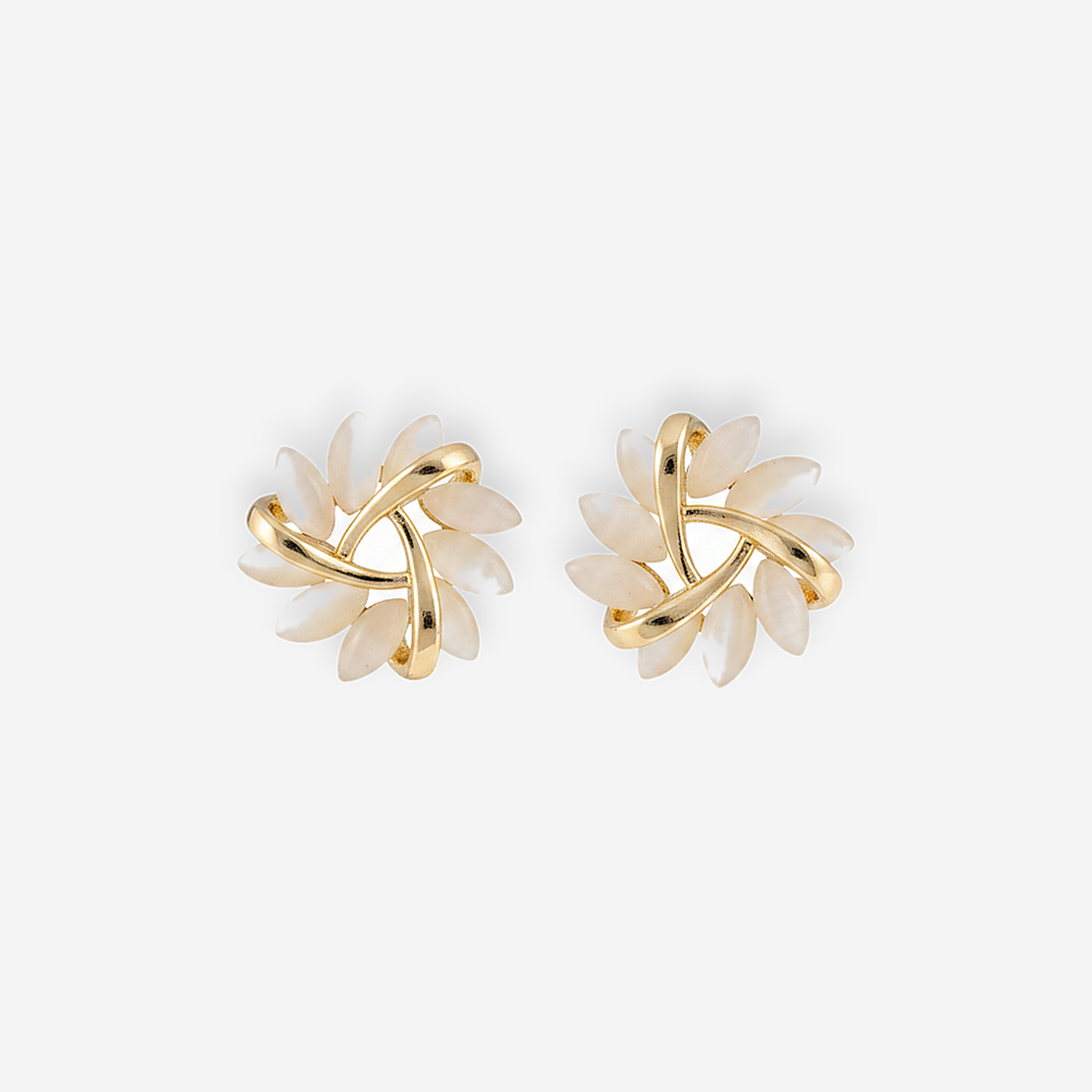 Selene Pearl Earrings
