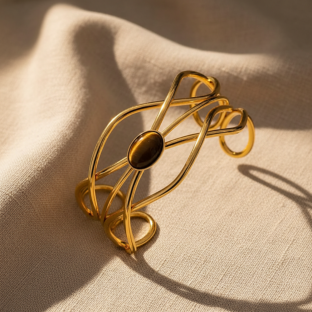 Lourdes Cuff
