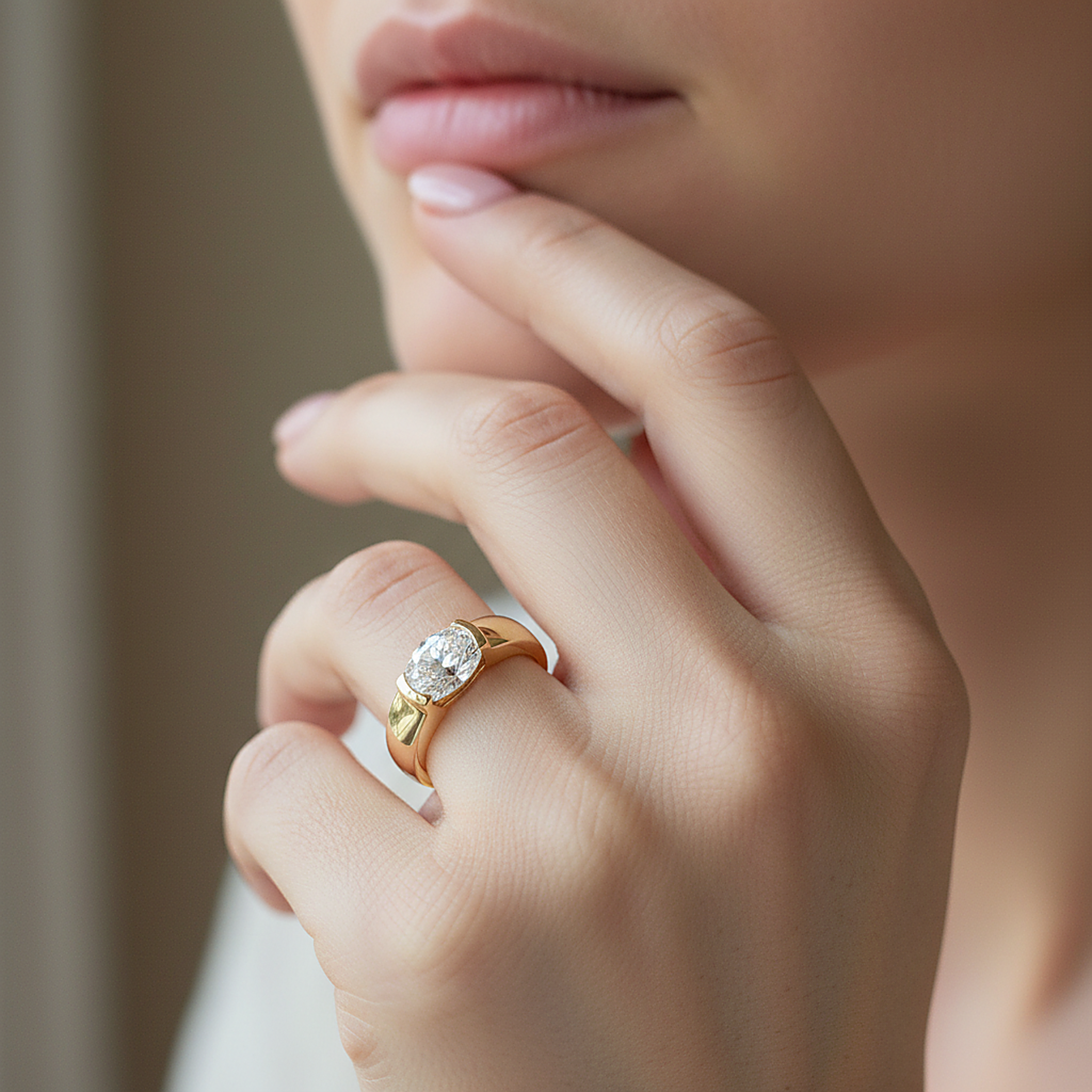 Bela Zirconia Ring