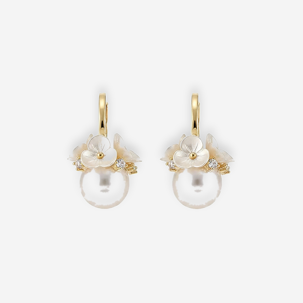 Solene Pearl Earrings