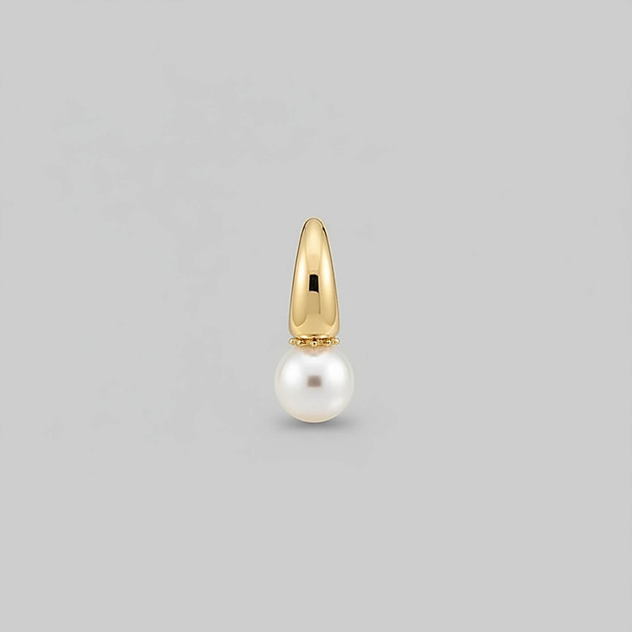 Noor Pearl Earrings