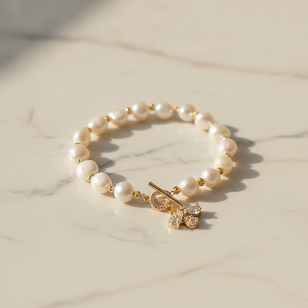 Vera Pearl Bracelet