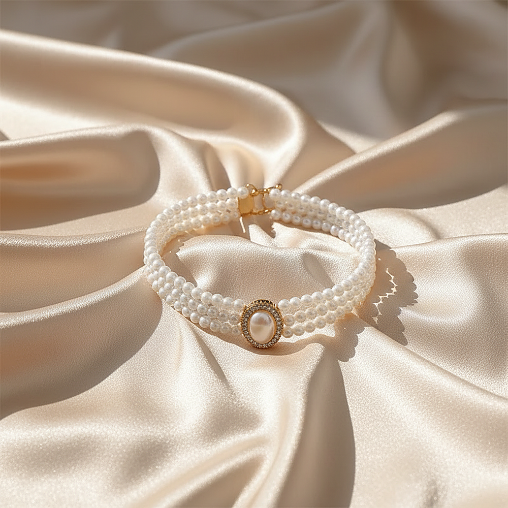 Bijou Pearl Necklace