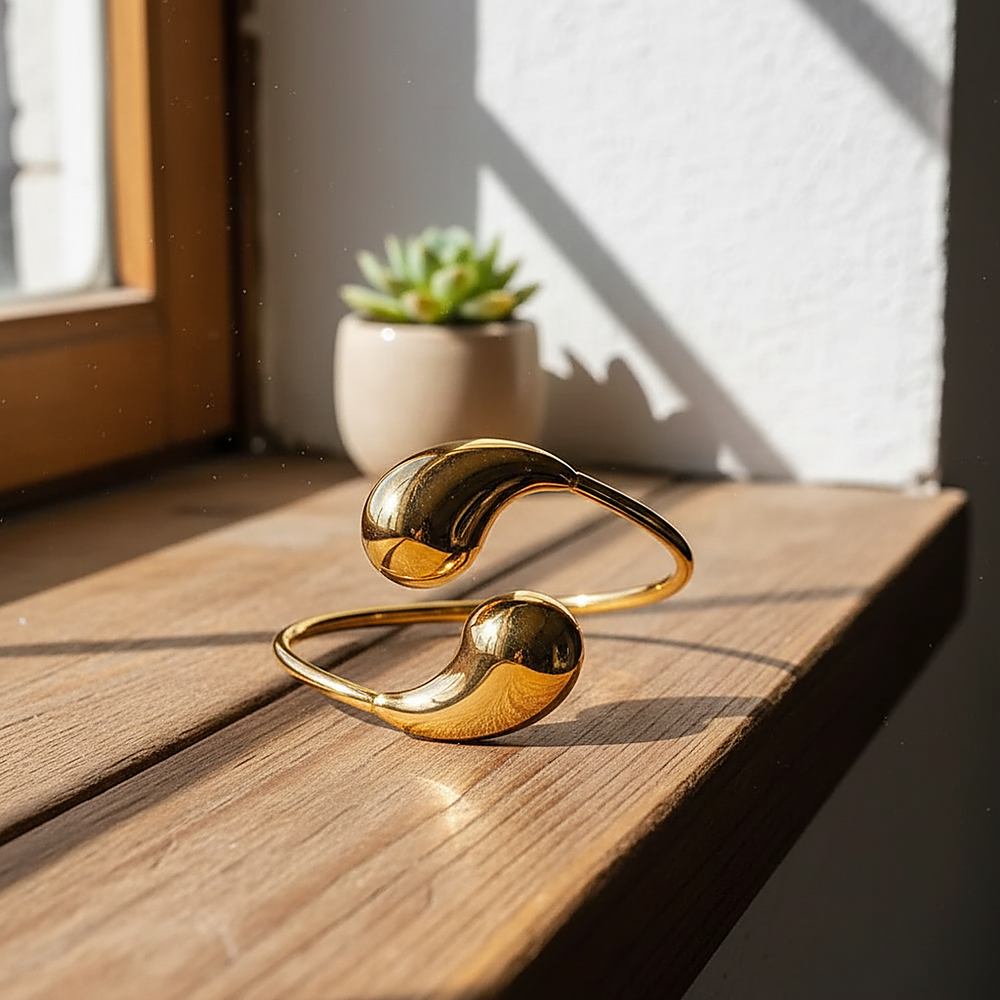 Linnea Gold Cuff