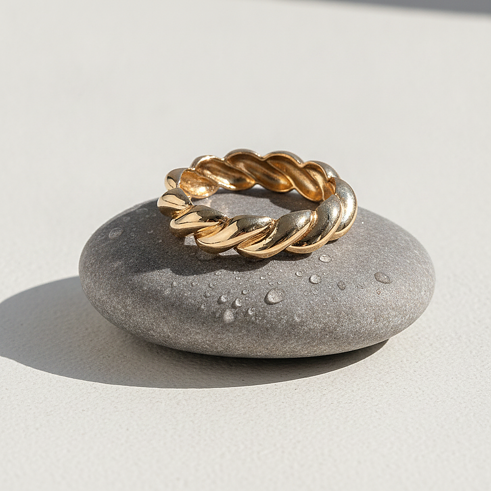 Quilla Gold Bracelet