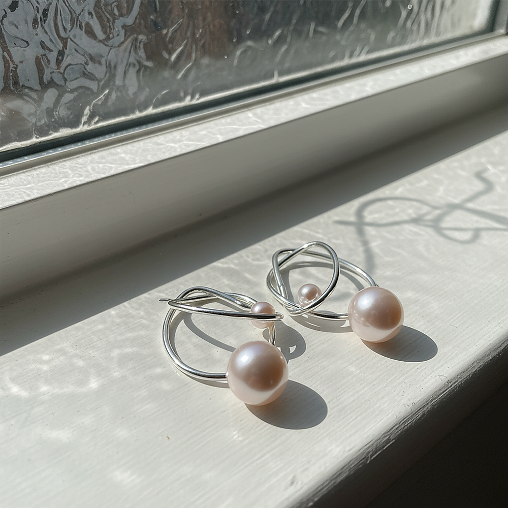 Clemence Pearl Earrings
