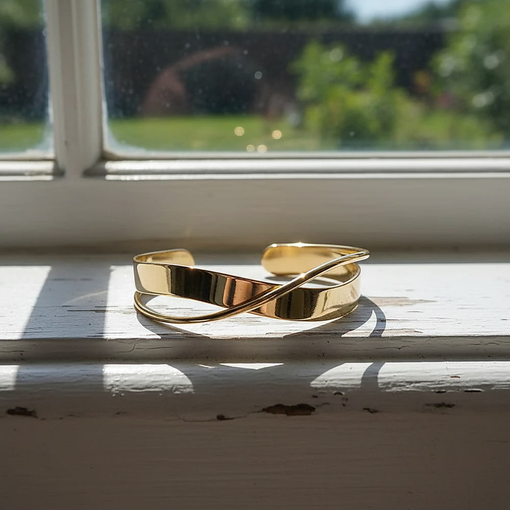 Marguerite Gold Bracelet