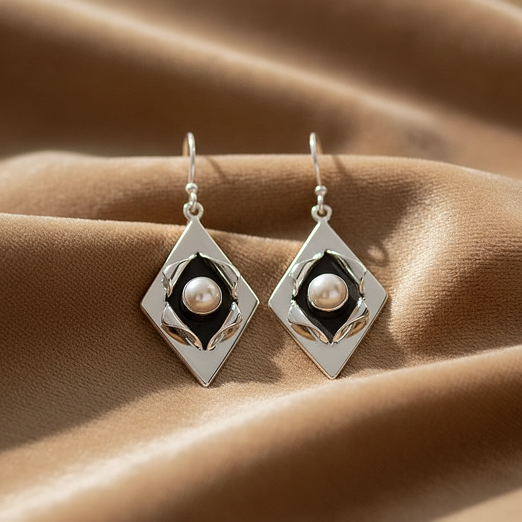 Zaria Pearl Earrings