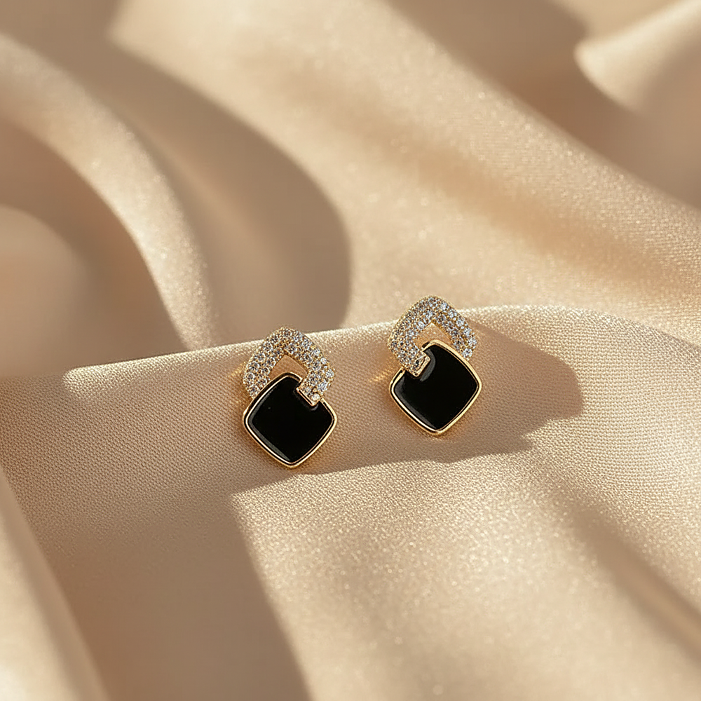 Bela Onyx Earrings