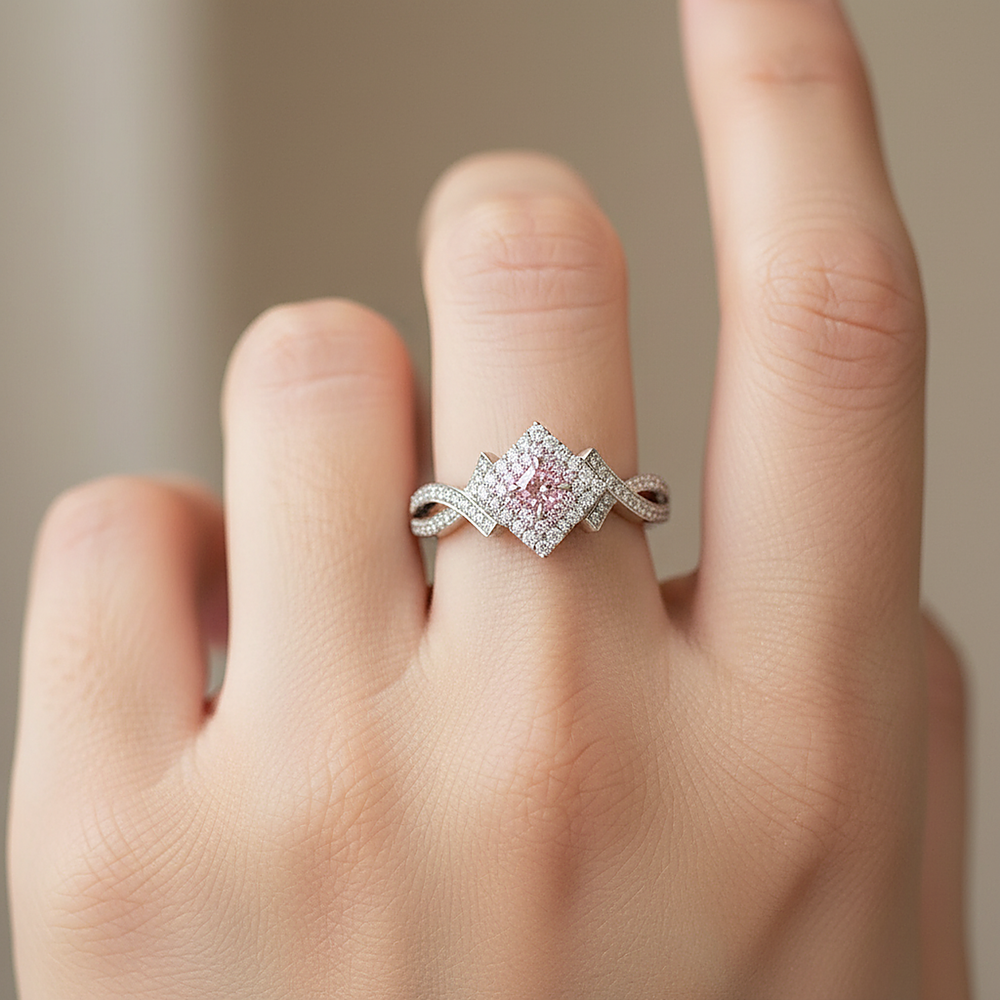Ninon Crystal Ring