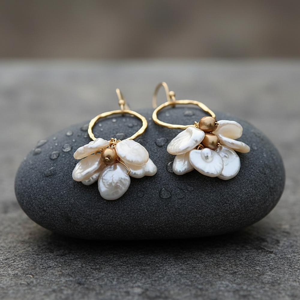 Linnea Pearl Earrings