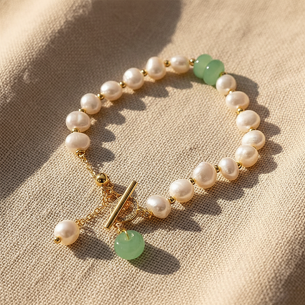 Selene Pearl Bracelet