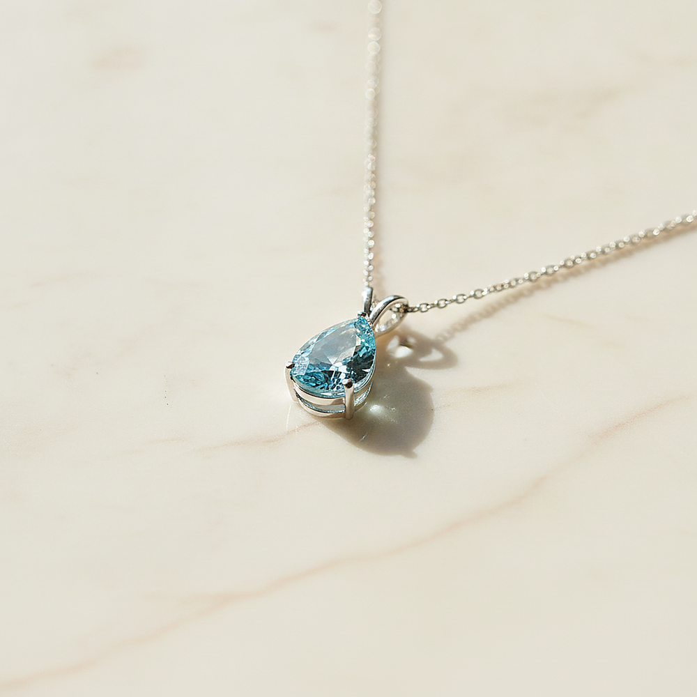 Vera Necklace