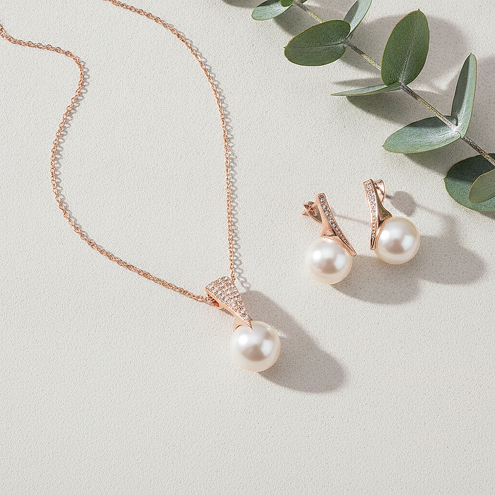 Lucine Pearl Earrings
