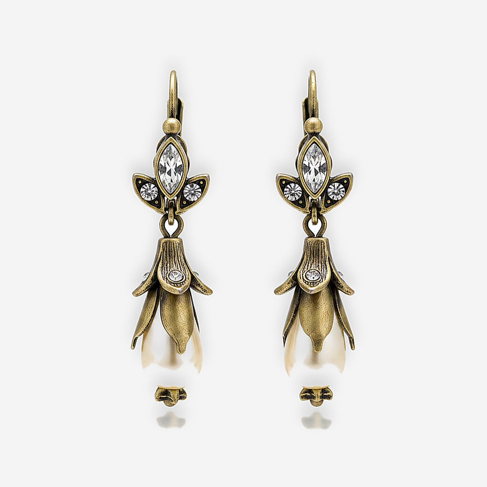 Jolie Pearl Earrings