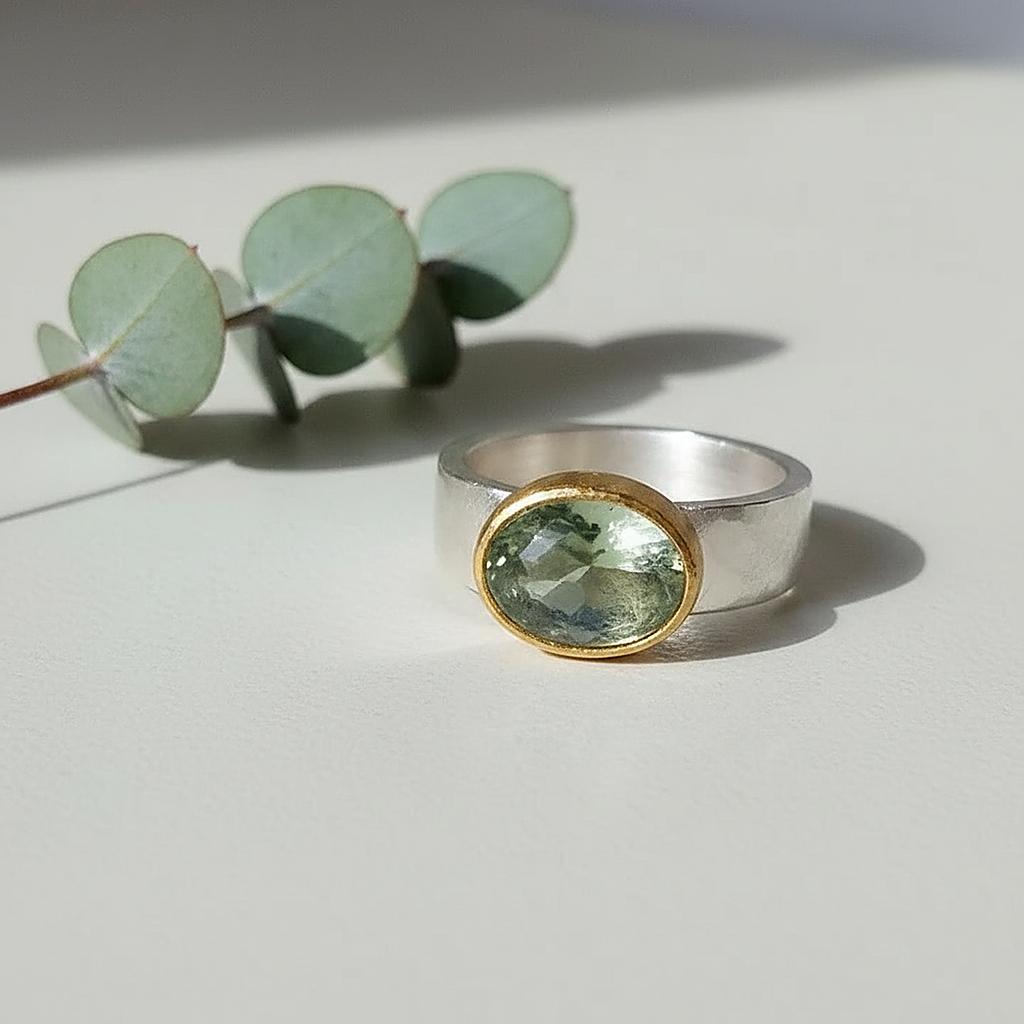 Bijou Vintage Ring