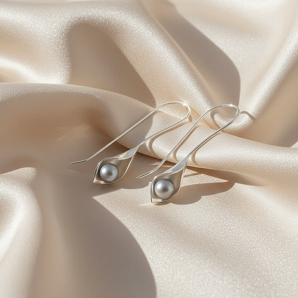 Lourdes Pearl Earrings